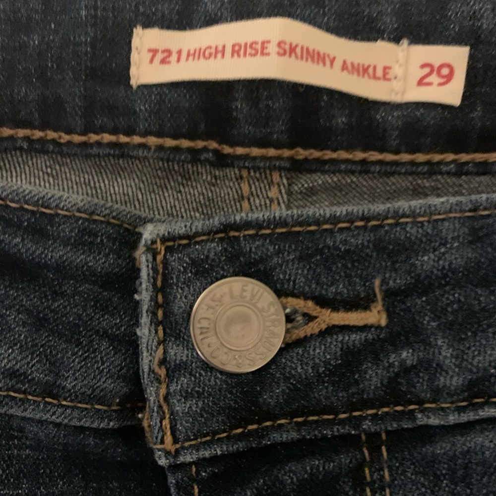 Levi’s Highrise Skinny Ankle Jeans women’s size 29